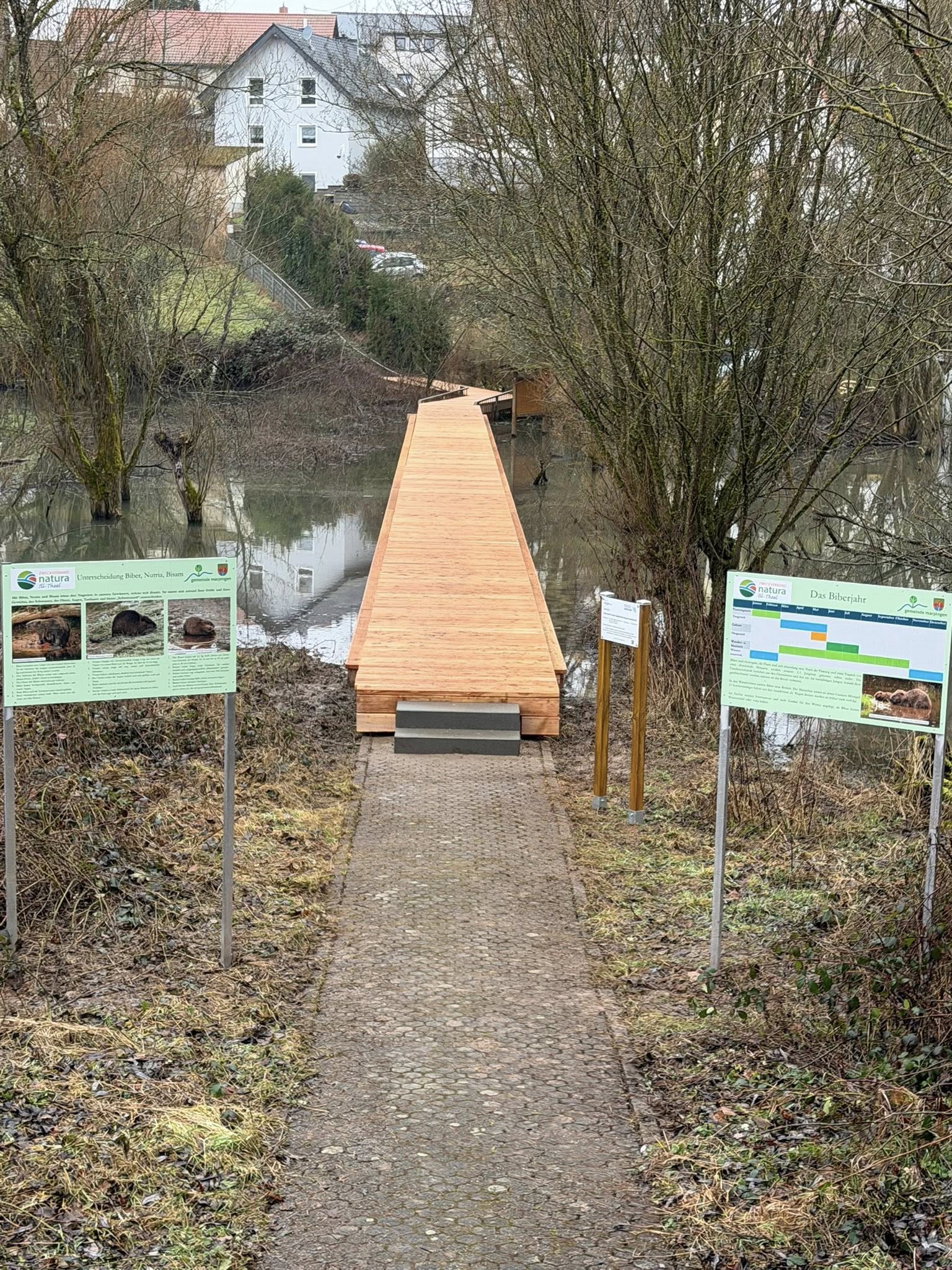 Mehr über den Artikel erfahren Fußweg zwischen Friedhof und Wiesenstraße wiederhergestellt!